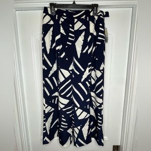 NWT Lauren Ralph Lauren Navy & Cream Wide Leg Cropped Pants Size 8